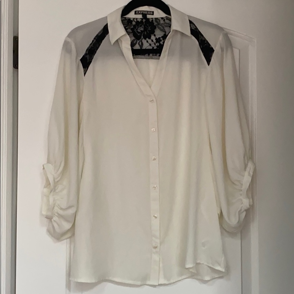 bubble sleeve collared blouse.